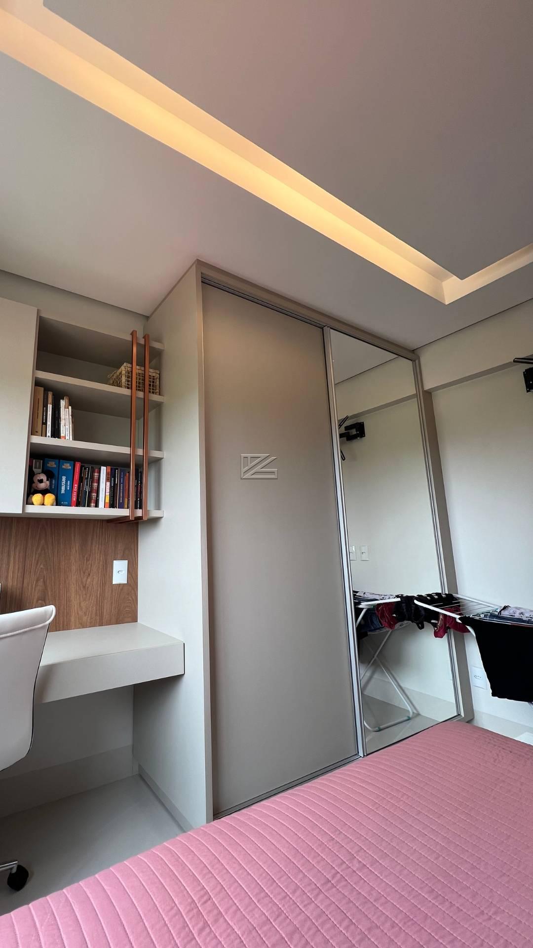  - Apartamento com 2 quartos, 65m², para locação