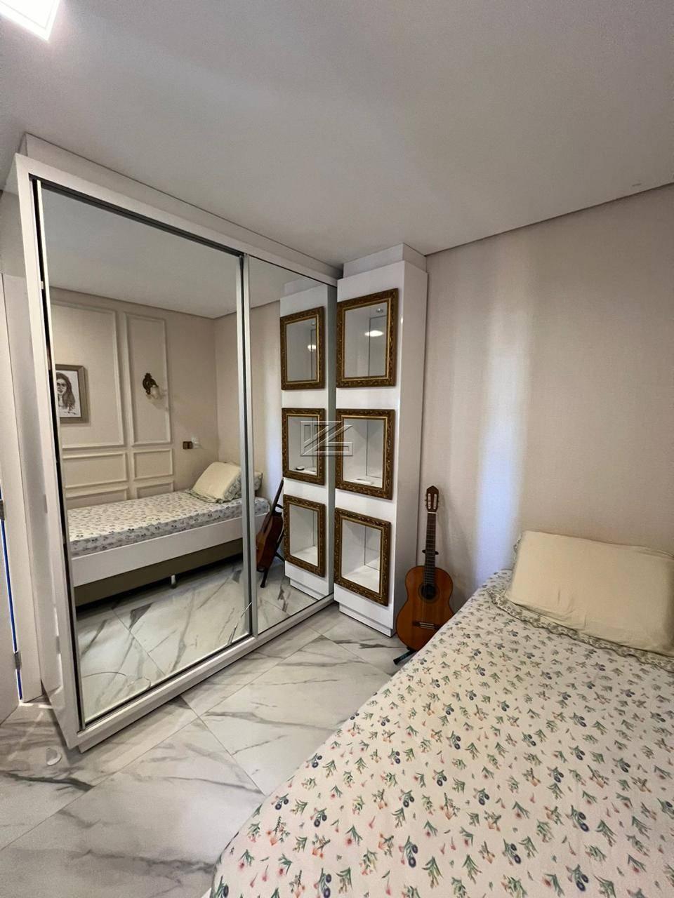 Apartamento para alugar com 3 quartos - ,