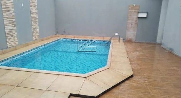  - Casa à venda, com 3 quartos, 155m²