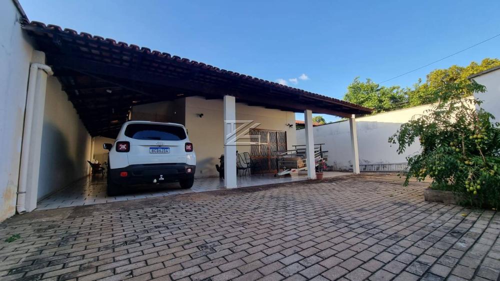 Casa à venda com 2 quartos, 173m²m² - ,