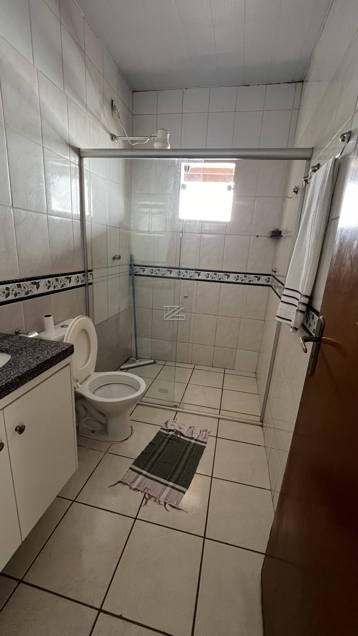  - Casa com 3 quartos, 250m², à venda