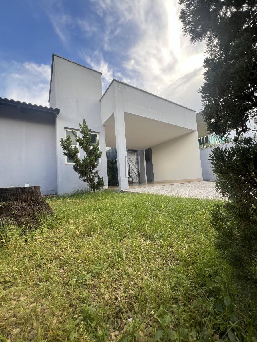 Casa para alugar com 3 quartos - ,